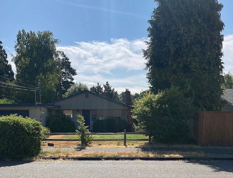 1st image of 1309 Lenore Dr