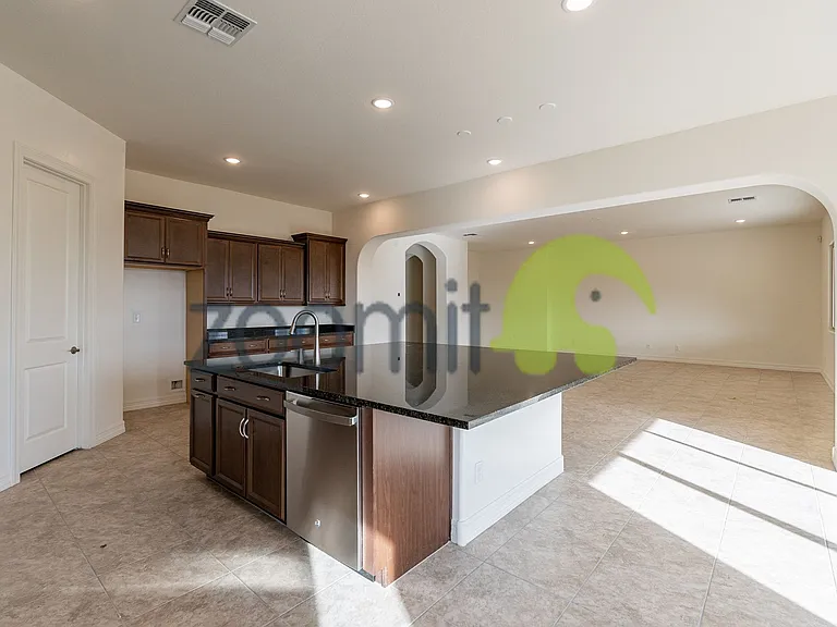 19407 W Seldon Ln — Photo 16
