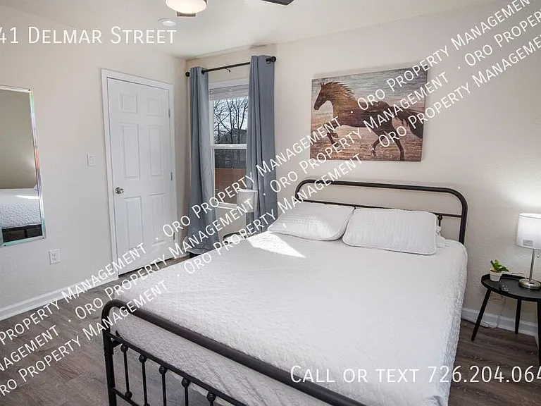 241 Delmar St — Photo 11