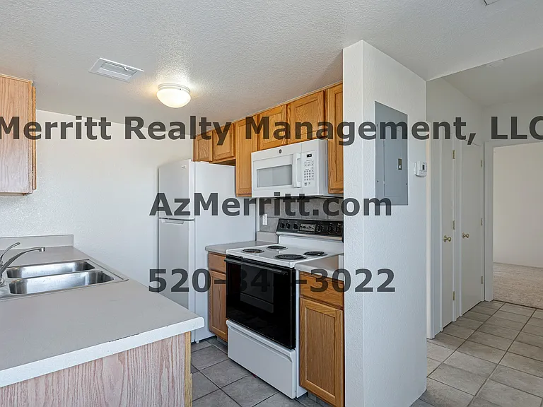 801 E Waverly St #B — Photo 13