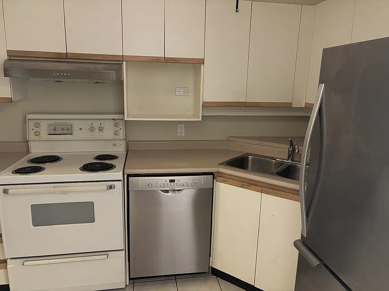 950 Cambie St #1906 — Photo 2