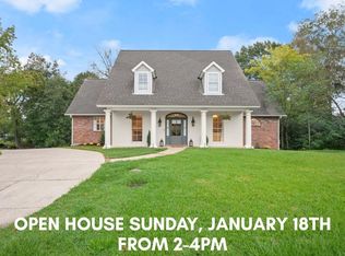 10813 N Oak Hills Pkwy, Baton Rouge, LA 70810