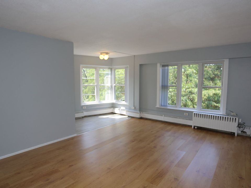 1st image of 7333 N Ridge Blvd #46