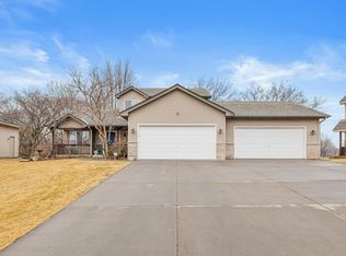 2336 121st Cir NW, Coon Rapids, MN 55448
