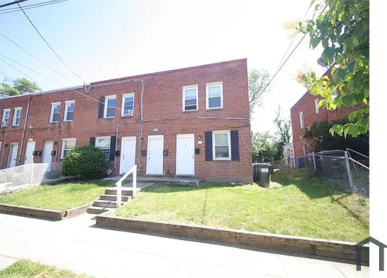 5431 C St SE #3 — Photo 8