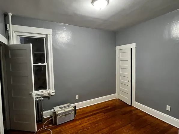 256 Liberty Avenue image 6 of 9