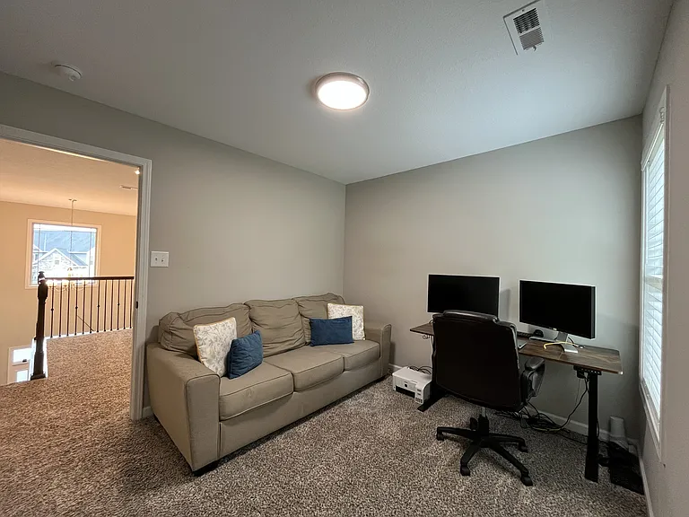 Bed 3 / Office