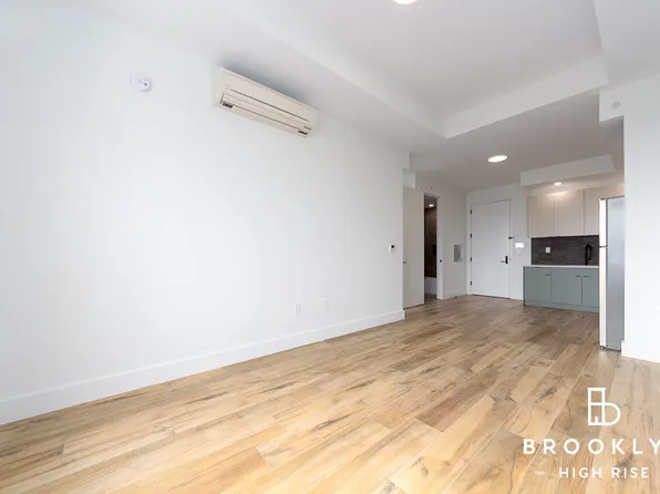 2258 Fulton Street image 3 of 13