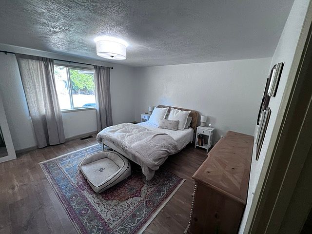 1st image of 1676 Edgevale Ave