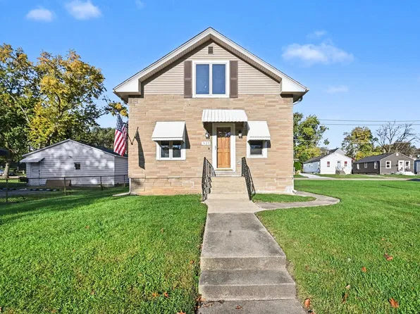 921 S River St, Aurora, IL 60506
