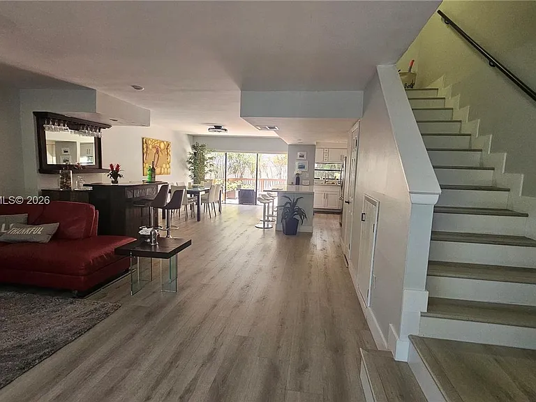 16446 NE 27th Pl #Townhouse 38 — Photo 4