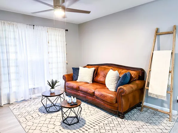 4015 Nottingham Dr, Decatur, IL 62526