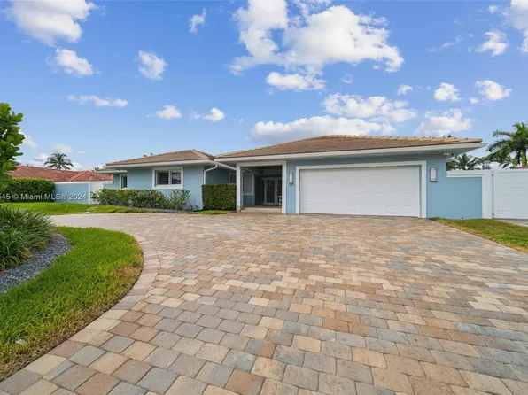 10390 SW 56th Ter, Miami, FL 33173