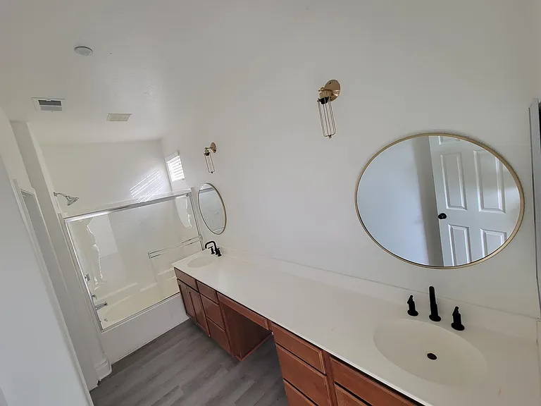 305 Island Way #2 — Photo 12