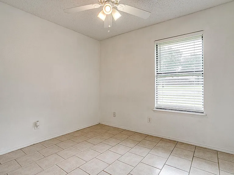 1009 W 4th St #1011 — Photo 12