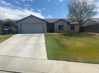 2911 Latham St, Bakersfield, CA 93306