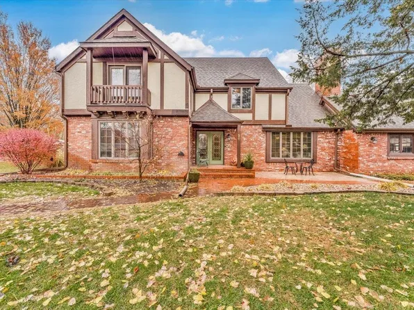 20 Cedar Dr, Halstead, KS 67056