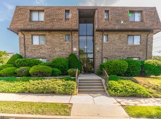 10 Cross St APT 8, Belleville, NJ 07109