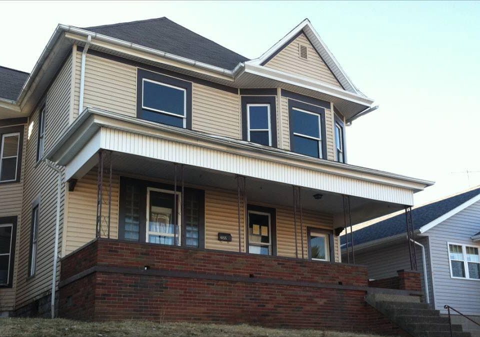This is a 2nd floor apartment