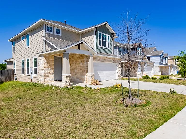 113 Riverhill Dr — Photo 3