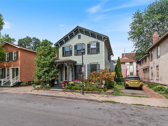 2nd image of 11 Greenwood St