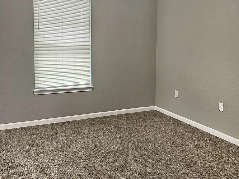 Willow Creek Townhomes — Photo 18