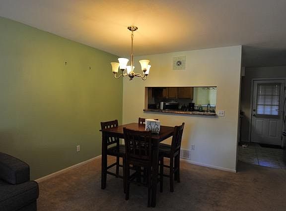 Living/Dining Area