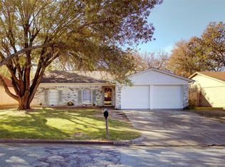 10109 Peppertree Ln, Fort Worth, TX 76108
