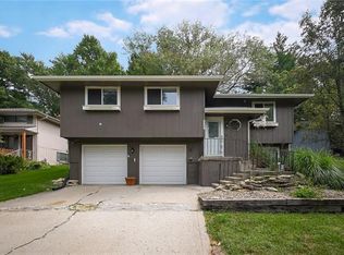 3533 N Cherry St, Kansas City, MO 64116