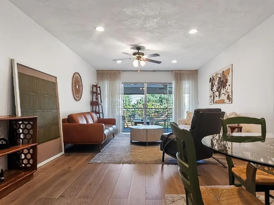 8 Garden St #206R