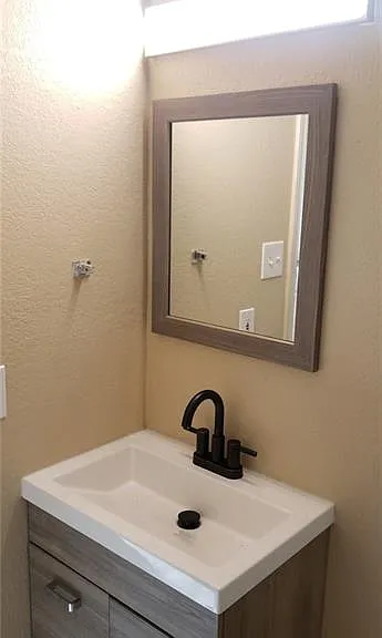 1802 Windward Dr #C — Photo 2
