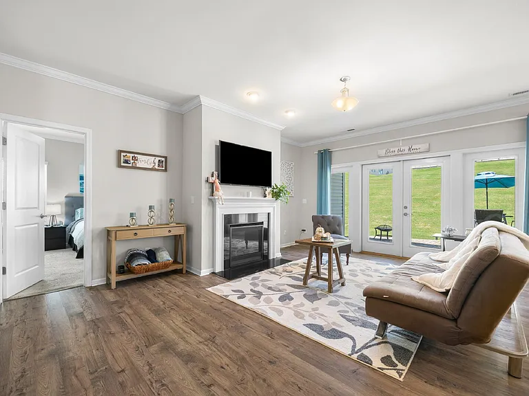 2316 Celandine Way — Photo 3