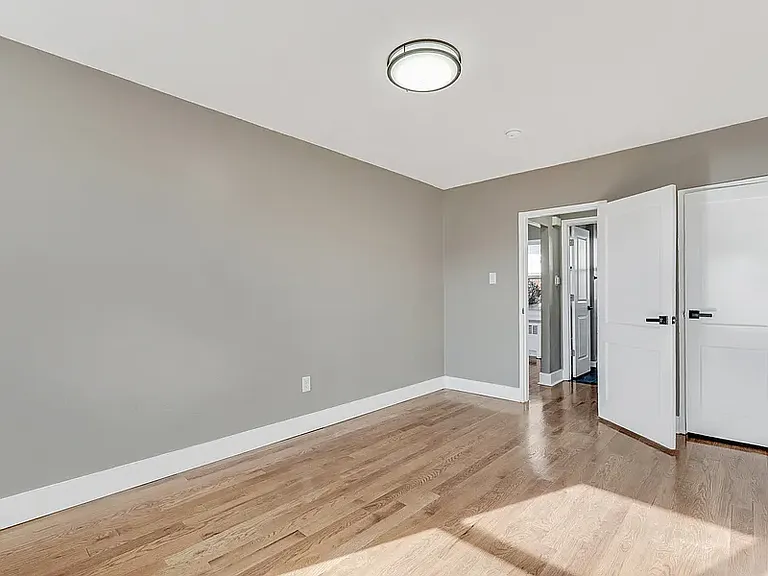 1008 N Main St #29D — Photo 3