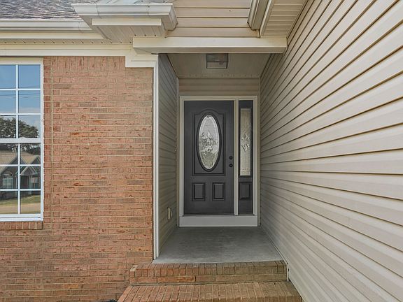 4th image of 104 Daven Dr