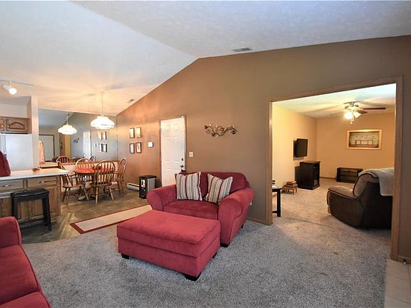 5th image of 35160 Greenwich Ave