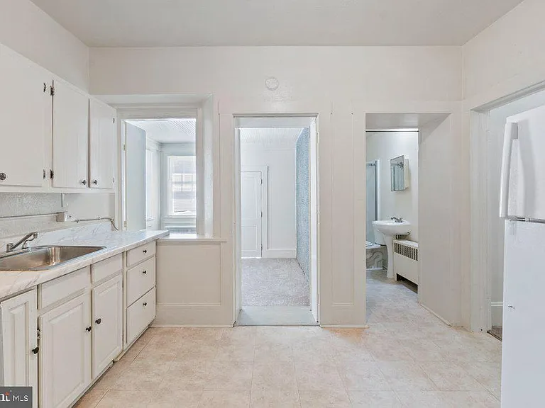 502 S Main St #1A — Photo 11