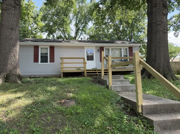 1615 Terry St, Leavenworth, KS 66048