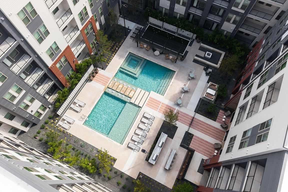 Meet You Poolside
