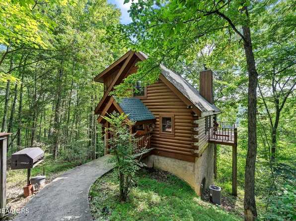 2941 Valley Springs Way, Sevierville, TN 37862