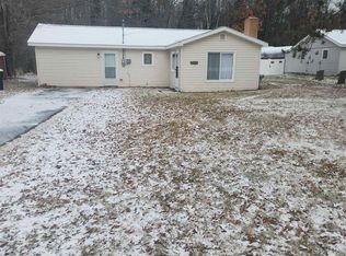 10873 Beaver Rd, Saint Helen, MI 48656