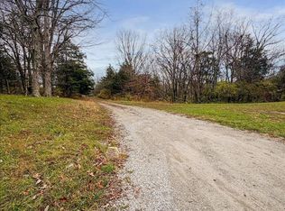 930 Lakeview Dr, Bloomfield, KY 40008