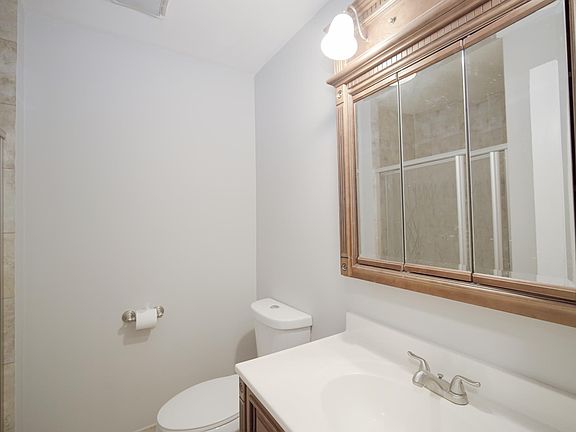 4th image of 002316 W Superior St APT 2E