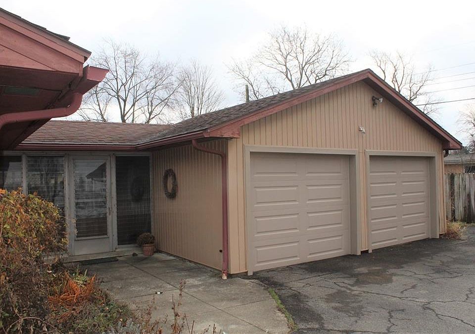 1st image of 905 W Tilmor Dr