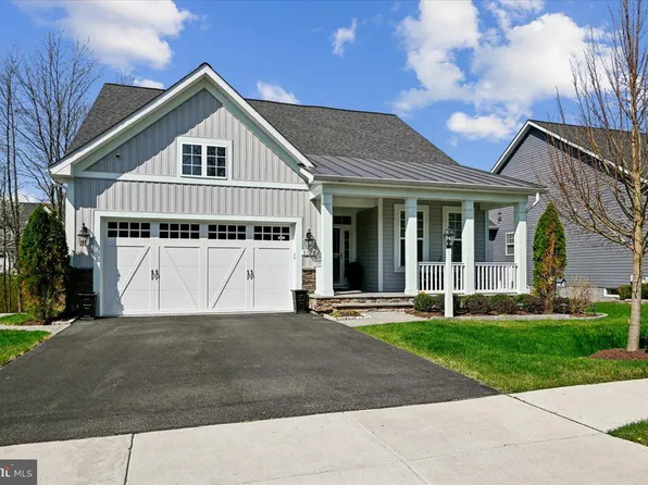 8122 Neidert Dr, Millersville, MD 21108