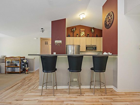 5th image of 1358 Brookdale Dr #1358