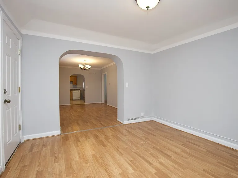 2609 W Thomas St #R2 — Photo 14