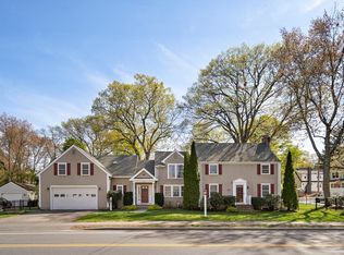 158 Oak St, Needham, MA 02492