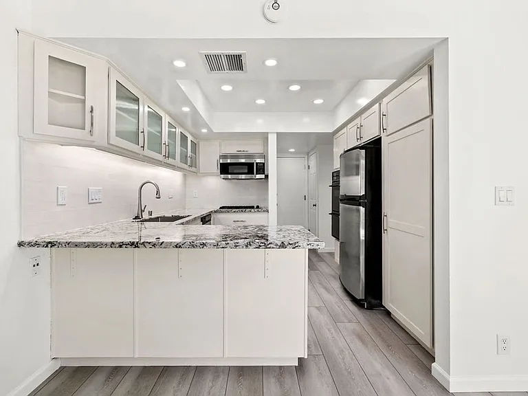 30789 Calle Chueca — Photo 8