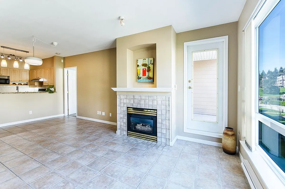 Building Photo - 3629 Deercrest Dr #416