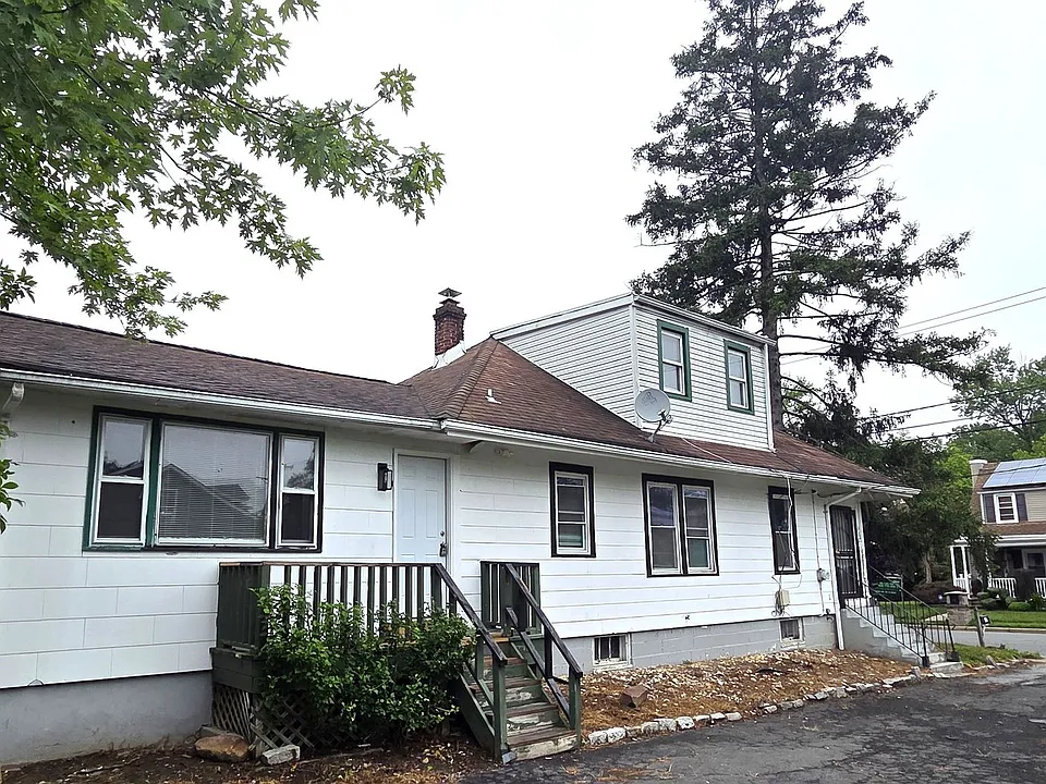 117 Browning Ave
